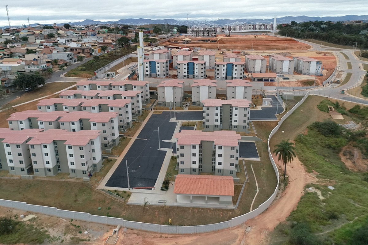 Prédios recém construídos. Imagem ilustrativa para texto financiamento direto com a construtora.