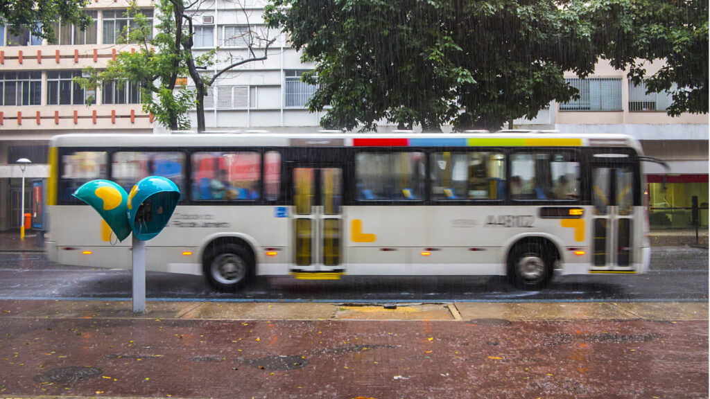 Guadalupe no Rio de Janeiro: conheça tudo sobre o bairro em expansão onibus rio 1 Guadalupe no Rio de Janeiro: conheça tudo sobre o bairro em expansão
