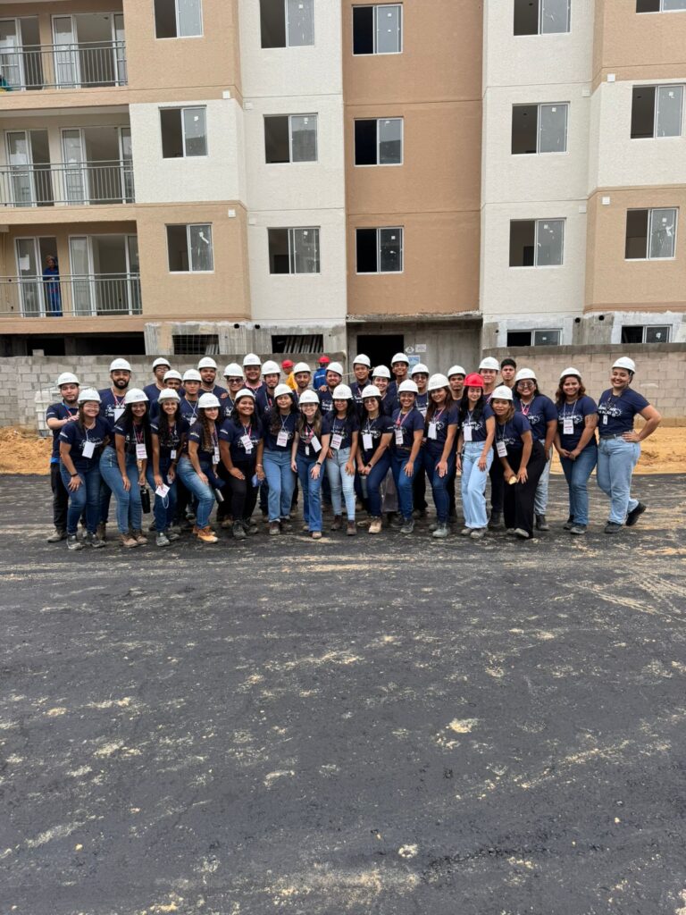 Escassez de mão de obra na construção civil: profissional explica os desafios e soluções Capacitação do Grupo Direcional.